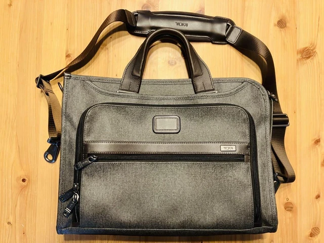 TUMI Bag Business  Slim Deluxe Portfolio Alpha2