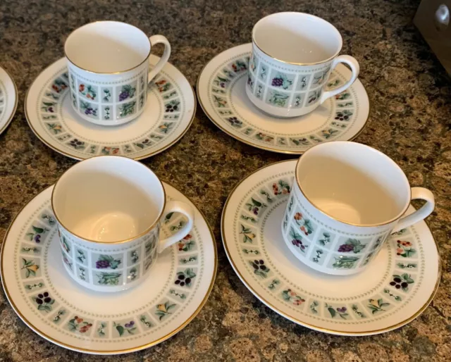 Royal Doulton Tapestry TC1024 Set of 4 Tea Cups & Saucers VGC