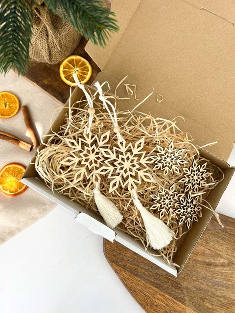 Hecho a Mano Macramé Weihnachtschmuck de Madera "Copo de Nieve ", En Set