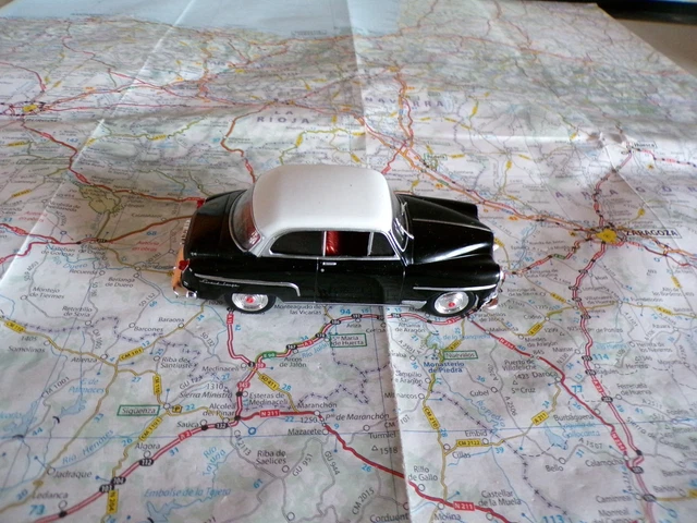 NO17 Simca Aronde Martini & Rossi Provence Moulage Duvil 1/43 - Gris (boîte Fendue)