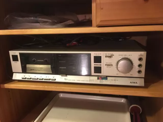 Registratore / lettore cassette AIWA 3200 perfettamente funzionante