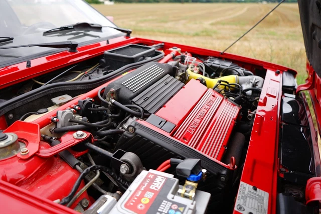 Lancia delta hf integrale 16v 18