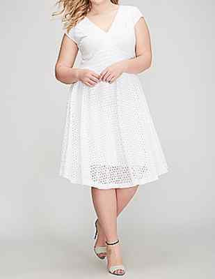 LANE BRYANT WOMEN'S WHITE DETAILED FIT & FLARE LINED LACE DRESS PLUS Sz 26