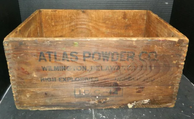Vintage Dovetailed Atlas Powder Co. I.C.C. - I4 Wooden Crate 40% Strength Good