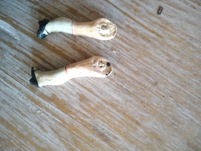 poupée ancienne paire de jambes de mignonnette