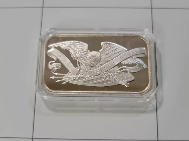 1 oz  SILVER BAR - SILVER TOWNE - VINTAGE EAGLE  .999 FINE SILVER IN CAPSULE