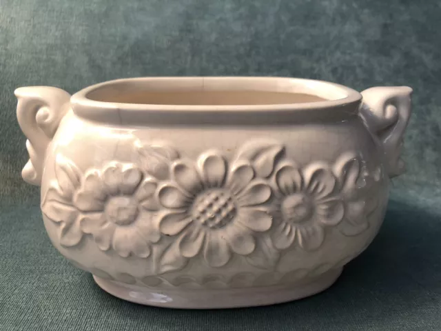 White Ceramic Planter Antique Vintage Shabby Chic Cottagecore Floral Daisy 7.75"