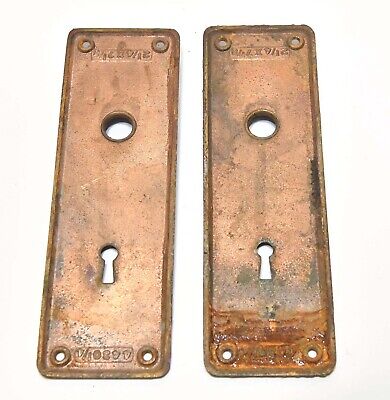2 Matchng Brass Door Knob Backplates With Keyholes 3