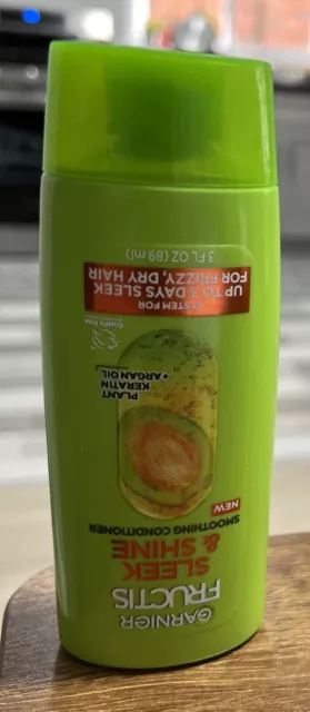 Acondicionador de viaje elegante y brillante Garnier Fructis talla 3 fl. oz.