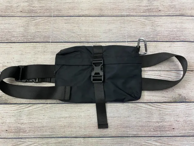 Athleta Belt Bag Black Hip Fanny Pack Adjustable Waist Strap Key Clip 9” X 6”
