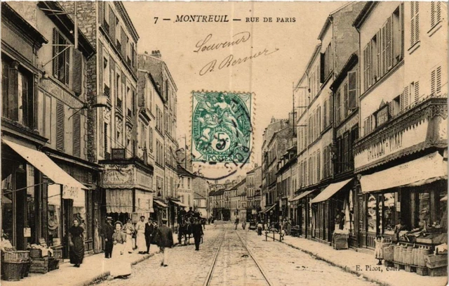 CPA AK MONTREUIL Rue de PARIS (569611)