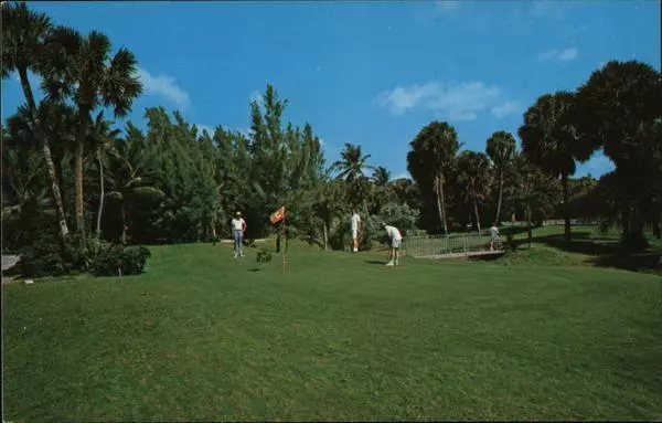 Pompano Beach,FL Hillsboro Club Broward County Florida Chrome Postcard Vintage