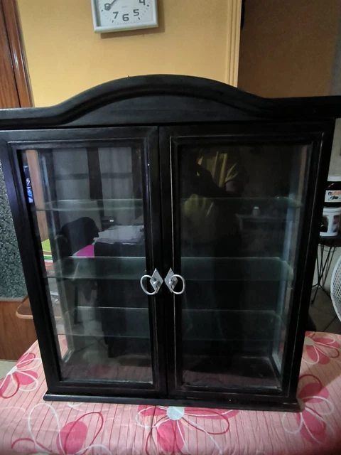 Vendo Cristalleria Da Salotto In Legno Marrone Scuro Ottime Condizioni