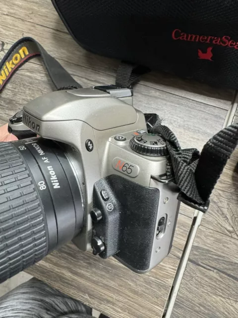 NIKON N65 Camera & Lens AF NIKKOR 35mm 28-80mm 3.3-5.6G & 70-300mm 4-5.6D Bundle 2