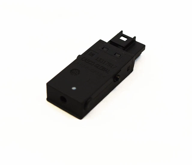 Câble Adaptateur MP3 Pour Opel Zafira à Partir De 2005 - Neuf Sous Blister