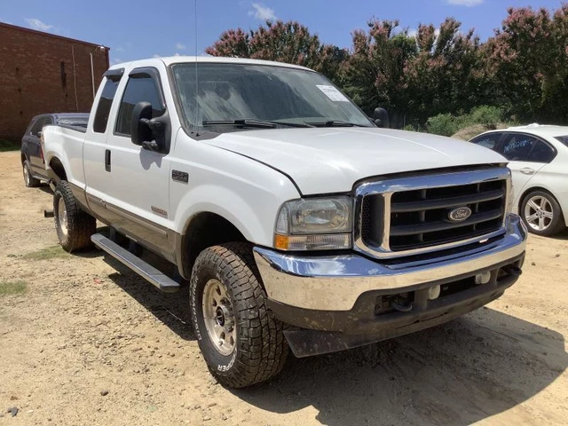 Front Axle 4 Wheel ABS 3.73 Ratio Fits 02-04 FORD F250SD PICKUP 3385909