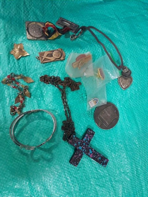 Lot D'anciens Bijoux Vintage / Fond De Tiroir - Broches Et Autres - Occasion Bon état