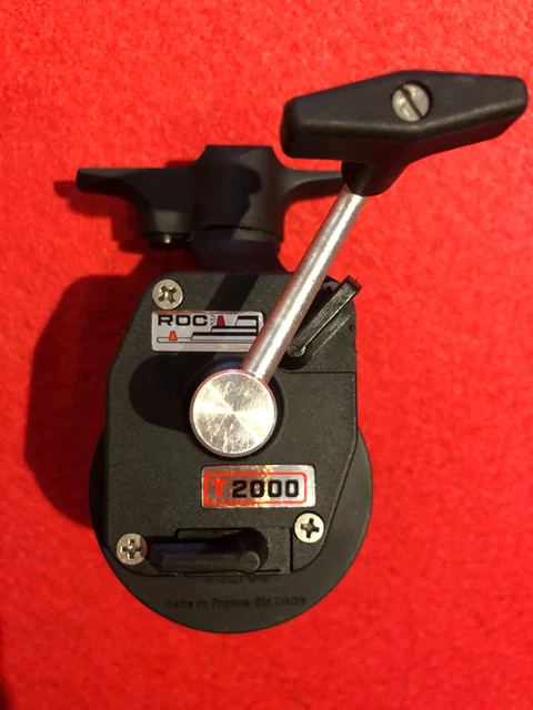 Moulinet De Pêche ROC T 2000 Avec Pied Pivotant - Ancien Modèle En Boîte - Occasion