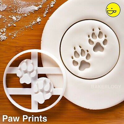 Wolf Paw Prints cookie cutter | paws print wolves animal howling moon biscuit