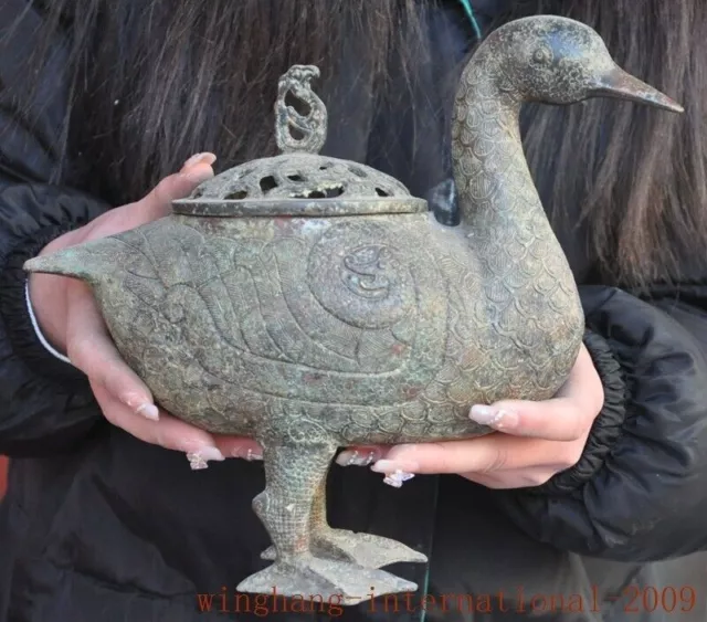 10.8"Collect Shang and Zhou dynasties bronze fengshui wealth Duck animal vessel