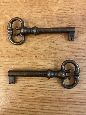 10No Antique Lock Joblot, With Keys. 3