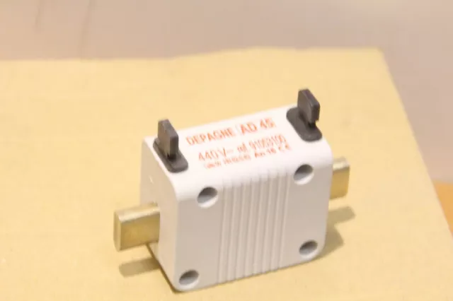 NEUF : Lot de 3 fusibles AD T00 45A 440V - DEPAGNE 24816 / 91053100