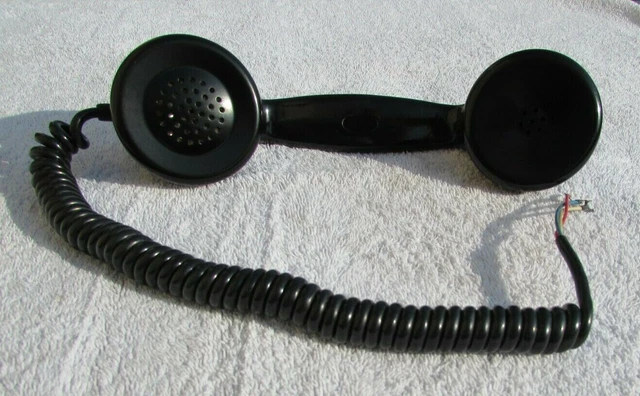 Téléphone Ancien PTT Des Années 1950 En Bakélite - Modèle U43 à Magnéto