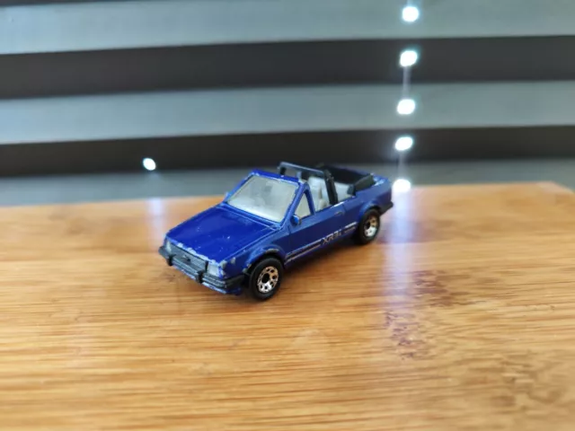 Matchbox Ford Escort XR3i MK3 blau 1:64 rechtslenker