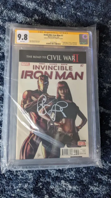 Invincible Iron Man 7 CGC 9.8 SS Brian MIchael Bendis First Riri Williams MCU