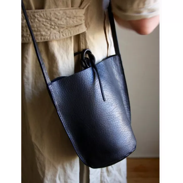NURAXI BY TERESA ROBINSON 100% leather Mini bucket bag black