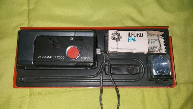 Macchina Fotografica Agfamatic 2000 vintage da collezione