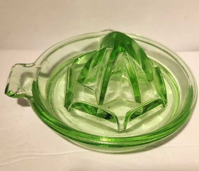 Vintage Uranium Vaseline Glass Juicer/Reamer Depression Gree Read Vintage Uranium Vaseline Glass Juicer/Reamer Depression Gree Read