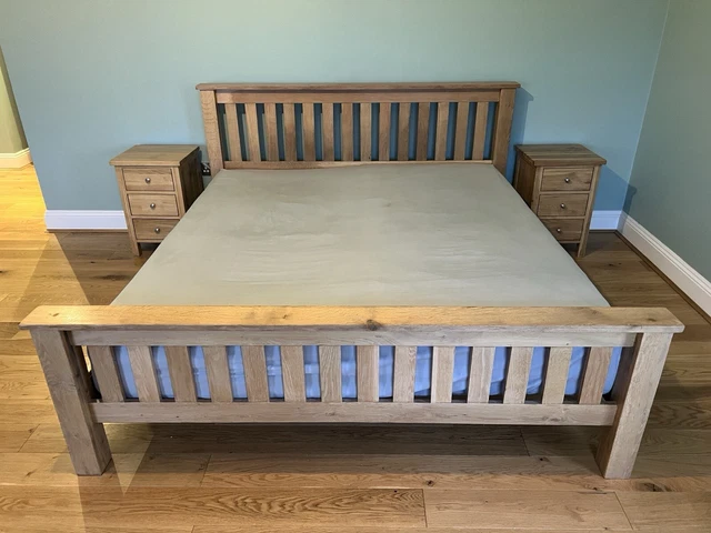 SOLID OAK SUPER King Bed Frame and side tables £250.00 - PicClick UK