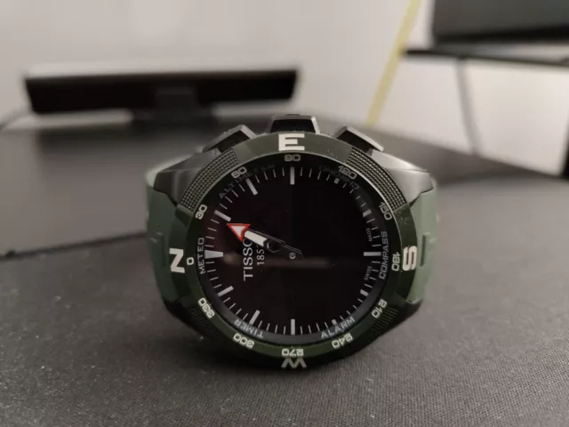 T605035415 top