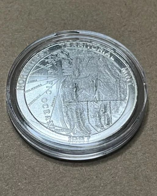 Vintage 1987 Northwest Territorial Mint 1 Troy OZ .999 Fine Silver Round Nice BU