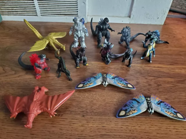 Godzilla Bandai Toho Tokyo Japan Attack Monster Fight Mini Figure Lot