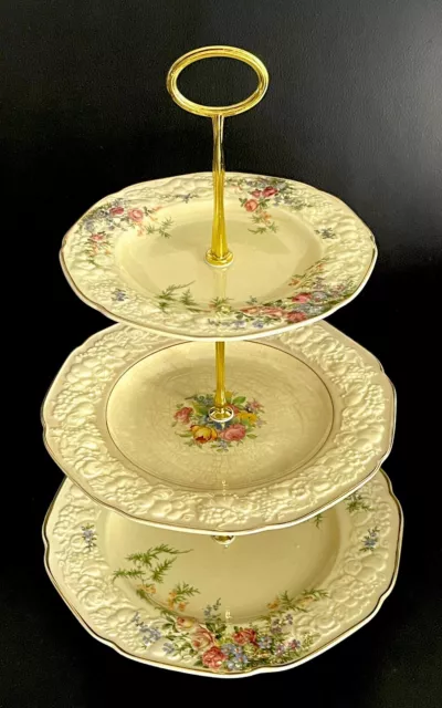 CROWN DUCAL Florentine Rosalie Large 3-tiered Cake Stand, England 1930s