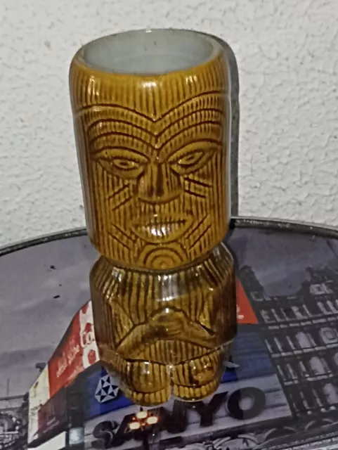 Vase Vintage thème statut statue africaine céramique émaillée Allemagne