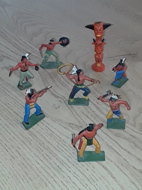 Vieux Soldats Indiens Starlux Avec Canoé, Tipi Et Feu - Jouet Vintage Collection
