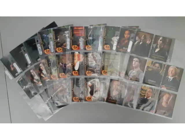 NECA 64 Hunger Games Trading Cards & 6 Divergent Cards Lot