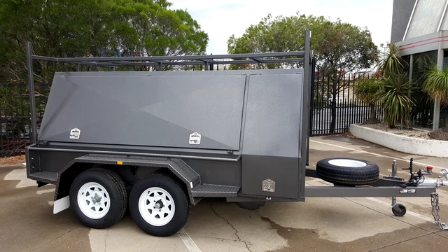 8x5 Tandem Tradesman Trailer with compressor box