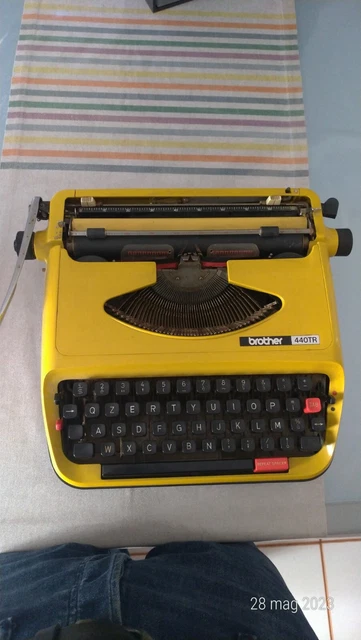 Macchina Da Scrivere portatile BROTHER 440 TR