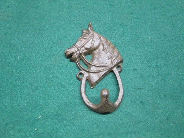 WESTERN CAST IRON RUSTIC BROWN HORSE HEAD KEY/HAT/SCARVE/TOWEL HOOK Horse barn