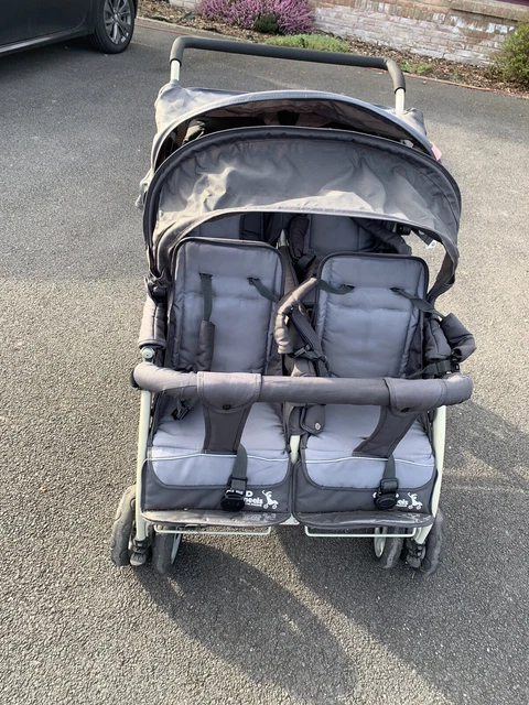 Poussette 4 deals places childwheels