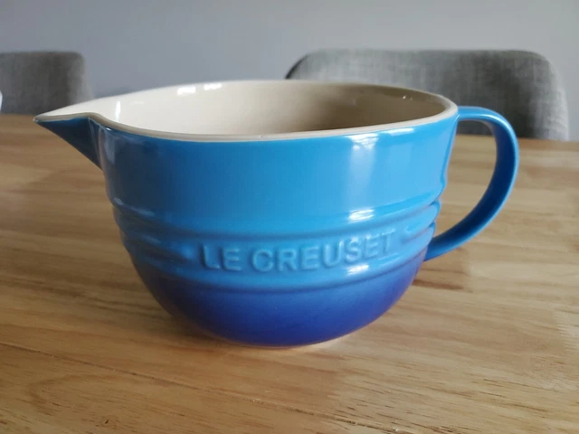 NUEVO Le Creuset Batter Bowl Azure Blue 2 1/8 QT 2 L Mezclador Tazón con Manija y Pico