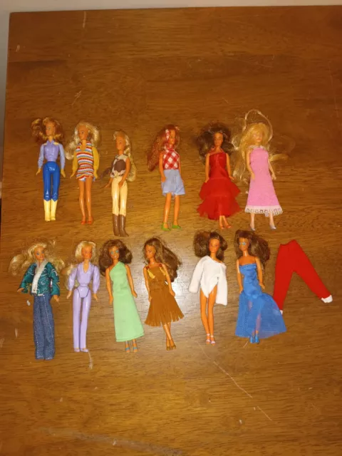 Vintage Lot Of 11 Kenner Glamour Gals Lot Dolls w Outfits Clothing 1980s