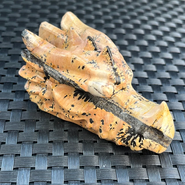 130G Natural Chinese painting stone Quartz dragon head Carved Crystal Reiki Gem