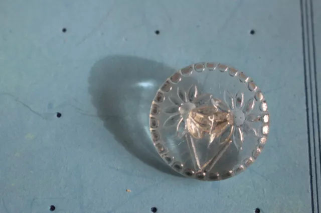 Beau BOUTON   ANCIEN   :  verre gravé fleurs