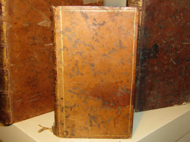 Livre Ancien Epoque XVIIIème 1780 Heures Nouvelles dédiées à Madame La Dauphine