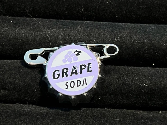 Up Grape Pin DISNEY GRAPE SODA Pin Disney Pixar up Carl Ellie Russel Symbol Love ...